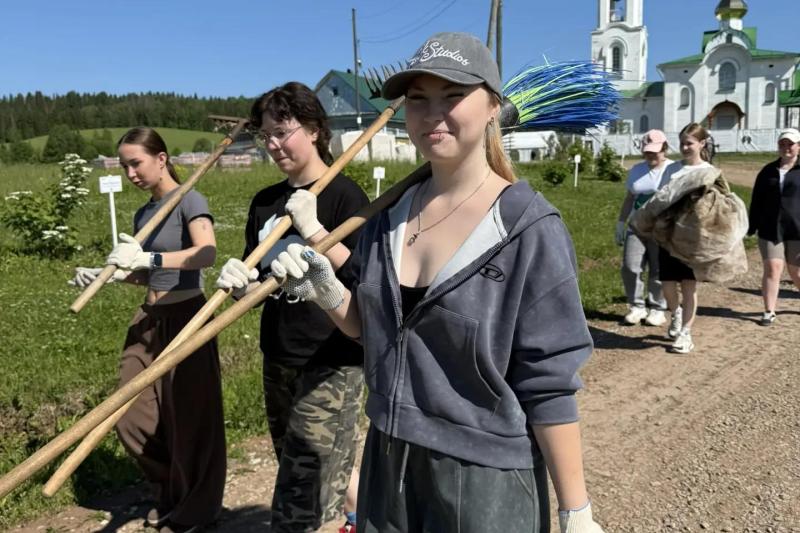 Волонтёрская помощь приходу храма