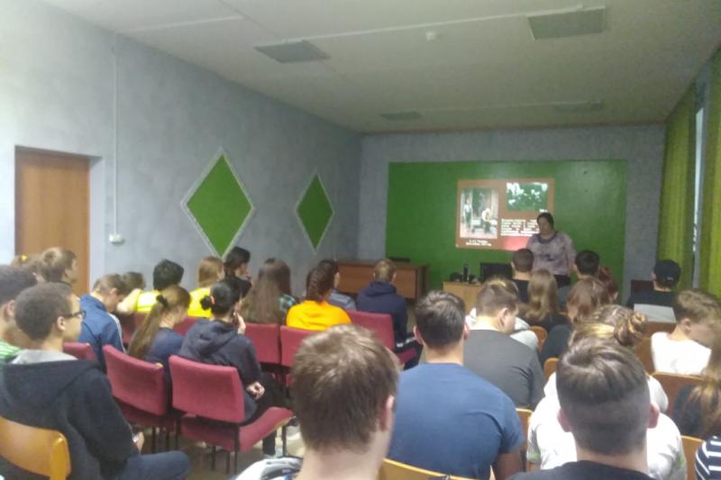 Этих дней не смолкнет слава