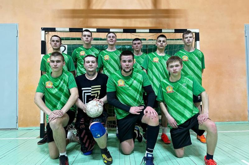 Товарищеская игра с командой п. Шадейка