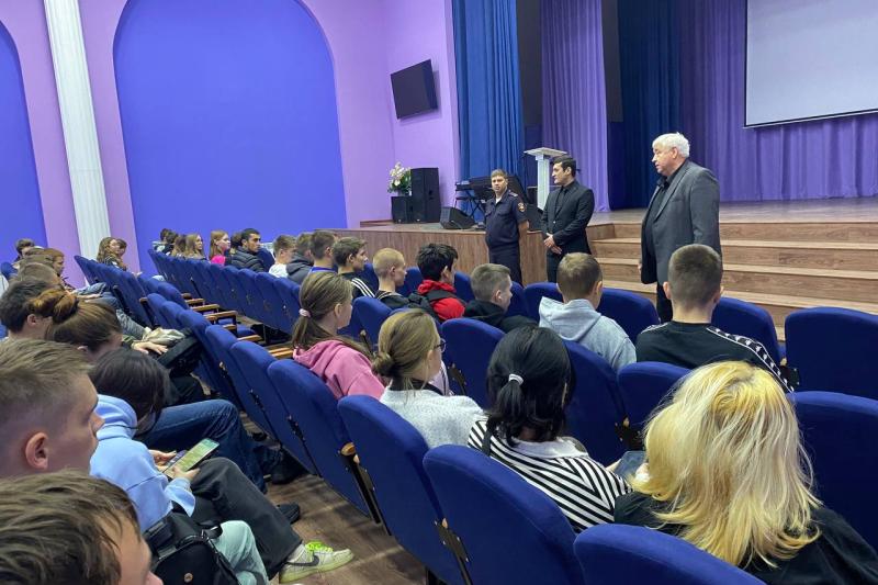 Встреча с сотрудниками правоохранительных органов