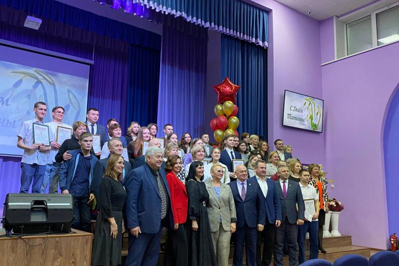 Награждение лучших студентов и преподавателей