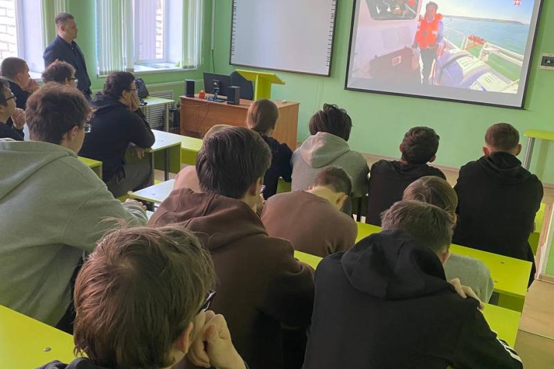 Встреча студентов с представителем пограничного управления