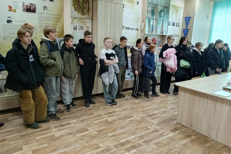 Экскурсия по 2 корпусу для школьников