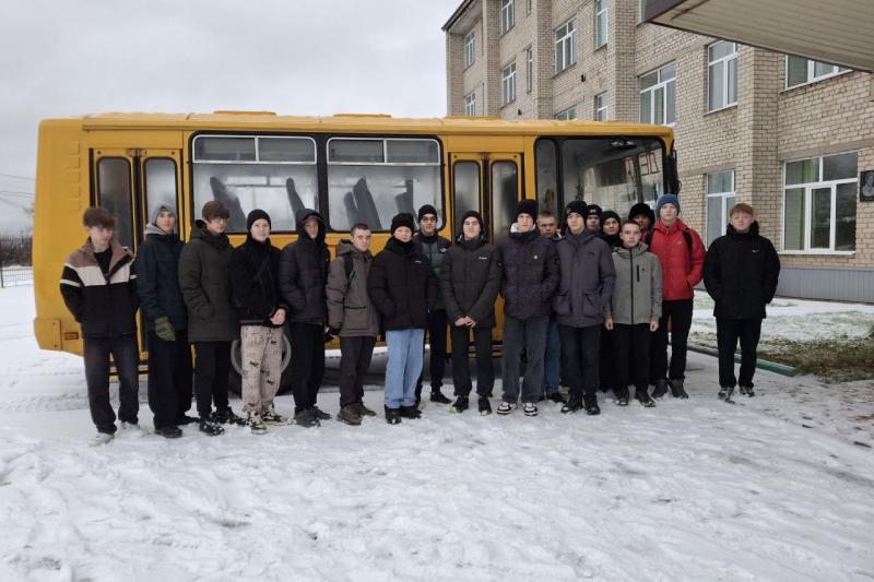 Школьники и колледж