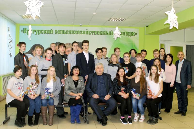 Встреча студентов добровольческого отряда «Монолит» с Высоцкой Татьяной Михайловной